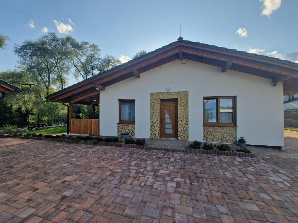 Villa Garden Bešeňová Eksteriør bilde
