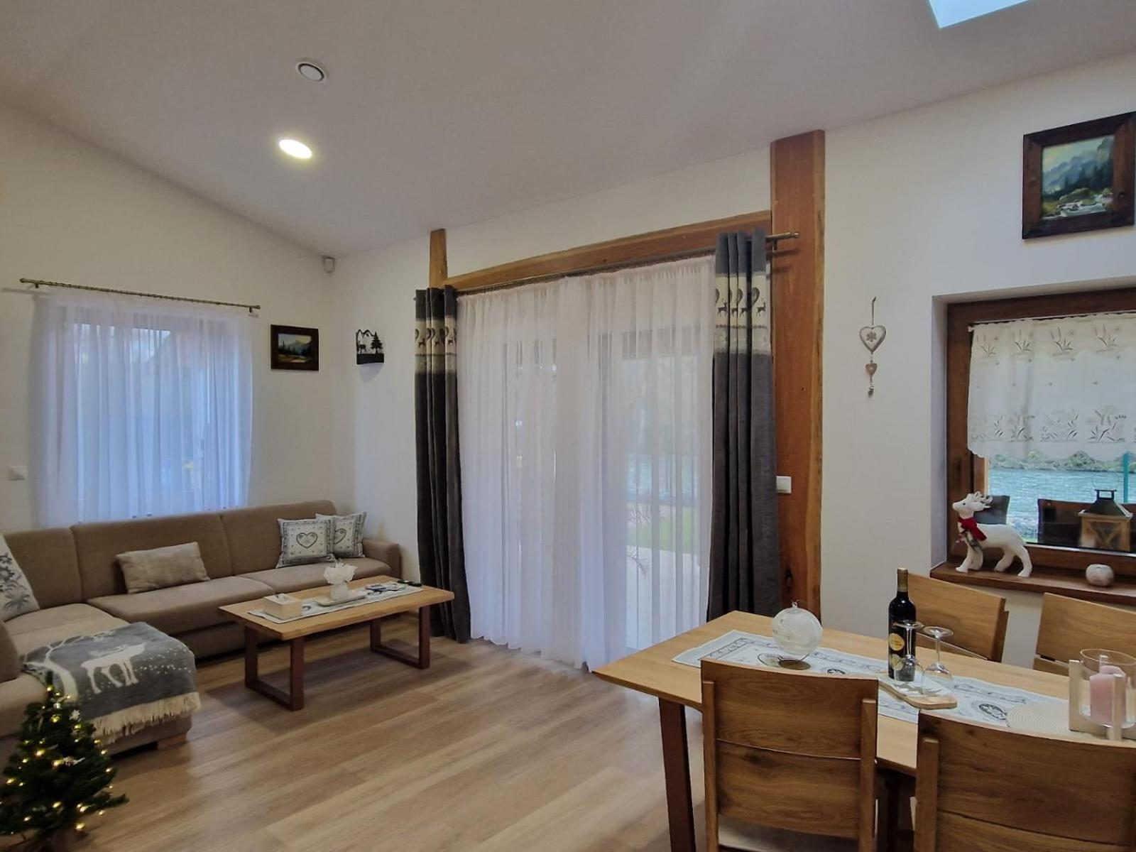 Villa Garden Bešeňová Eksteriør bilde