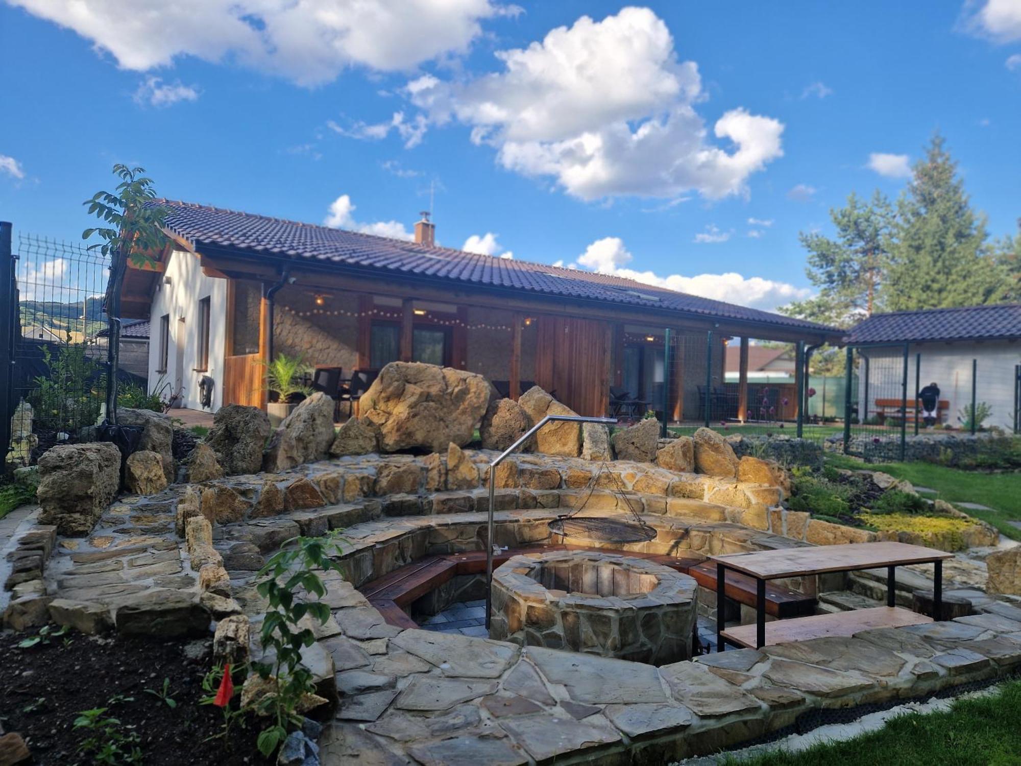Villa Garden Bešeňová Eksteriør bilde