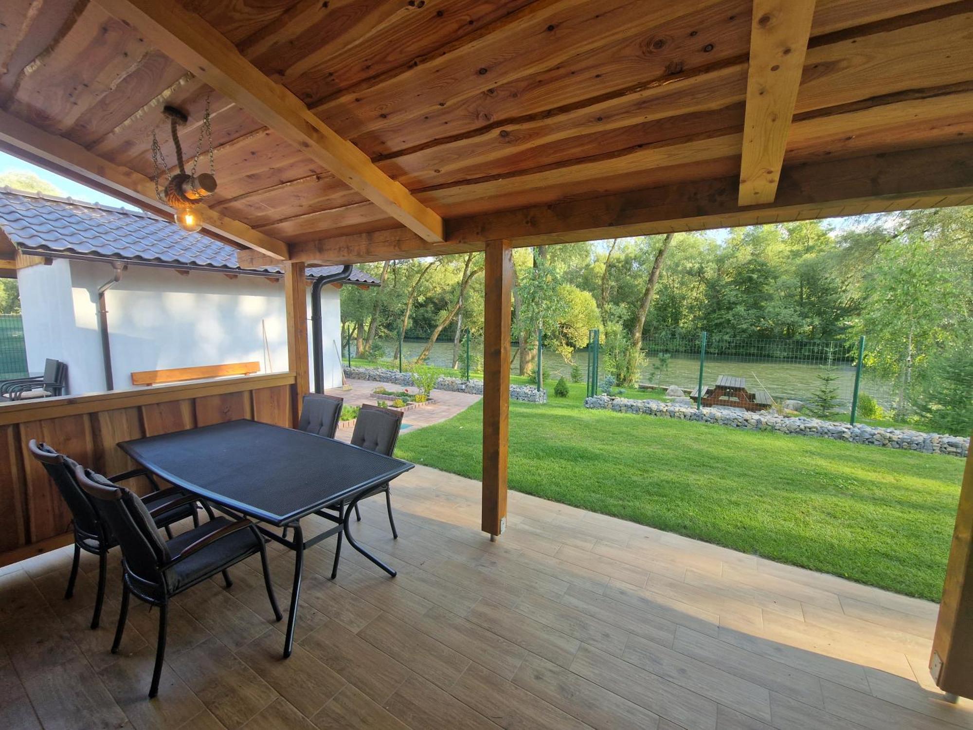Villa Garden Bešeňová Eksteriør bilde