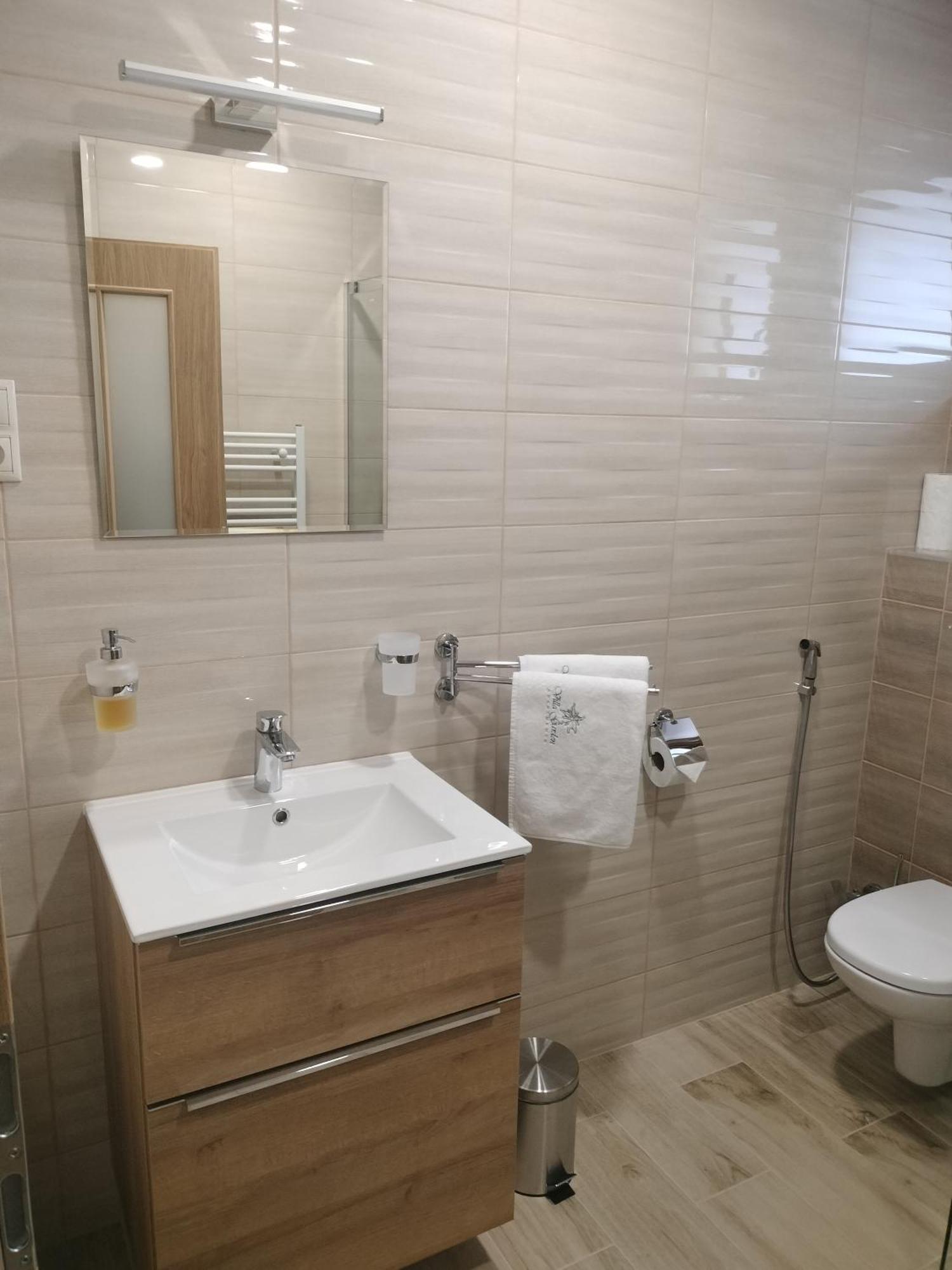 Villa Garden Bešeňová Eksteriør bilde