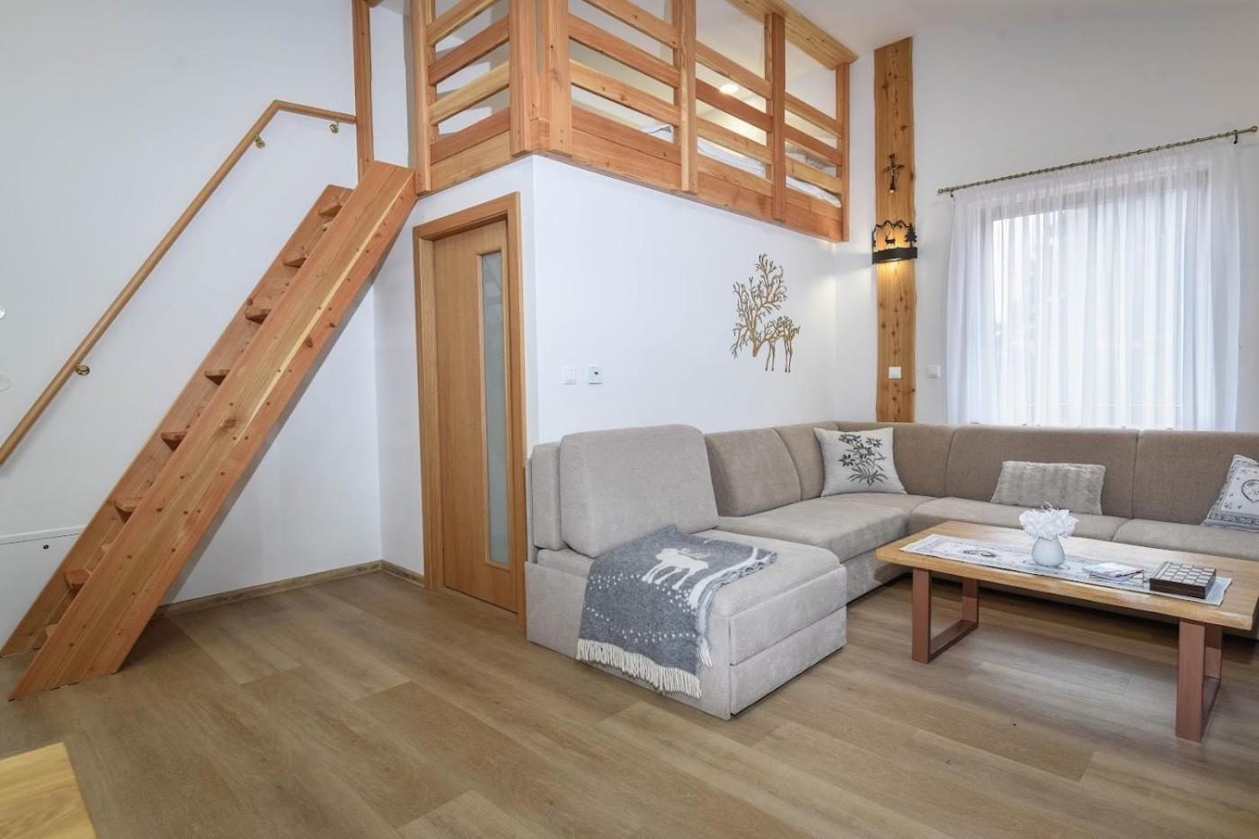 Villa Garden Bešeňová Eksteriør bilde