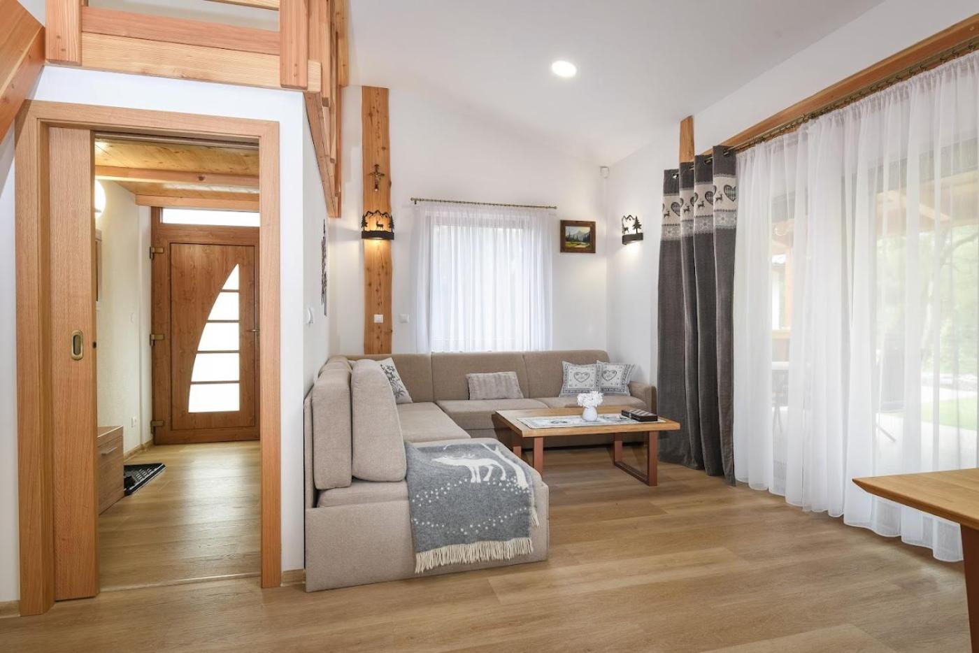 Villa Garden Bešeňová Eksteriør bilde