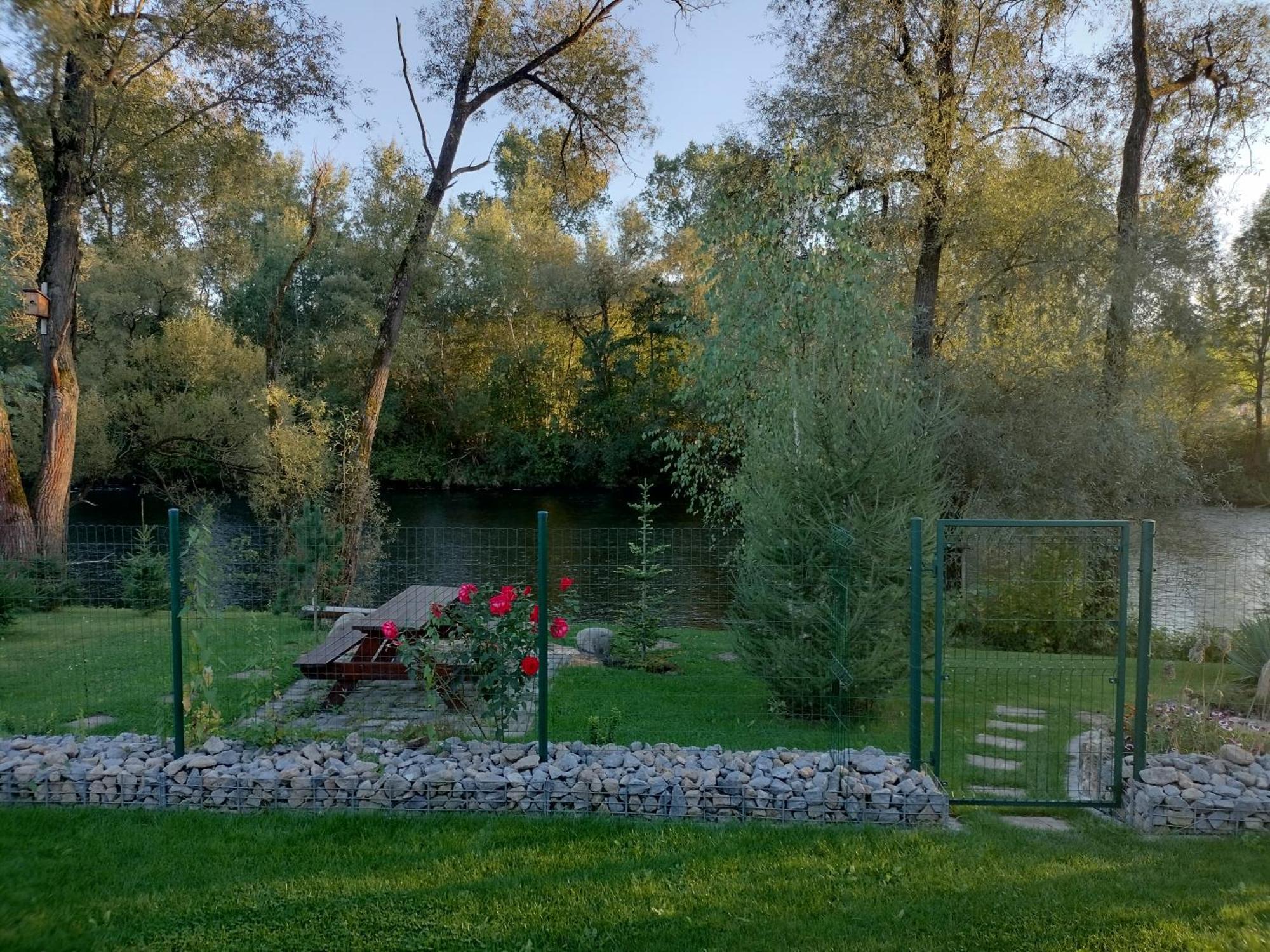 Villa Garden Bešeňová Eksteriør bilde